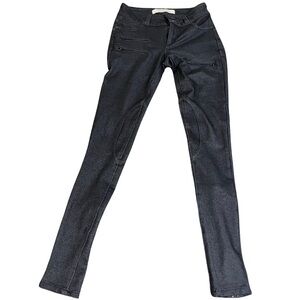 Women’s form fitting Denimocracy Leggings